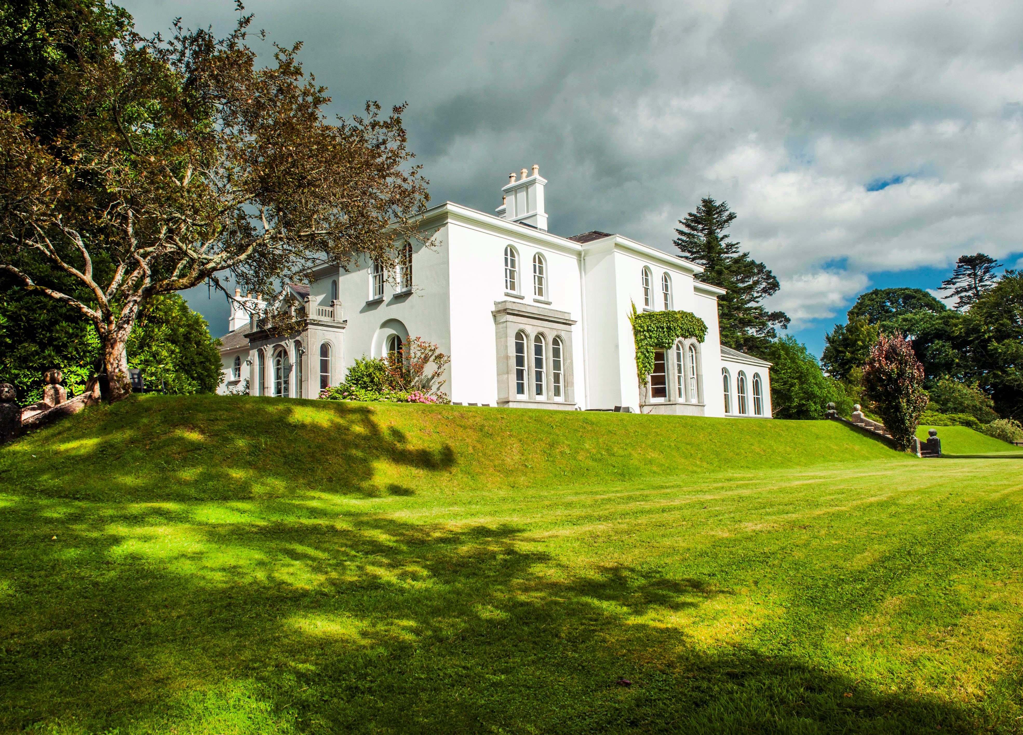 Coolclogher House from the grounds outside