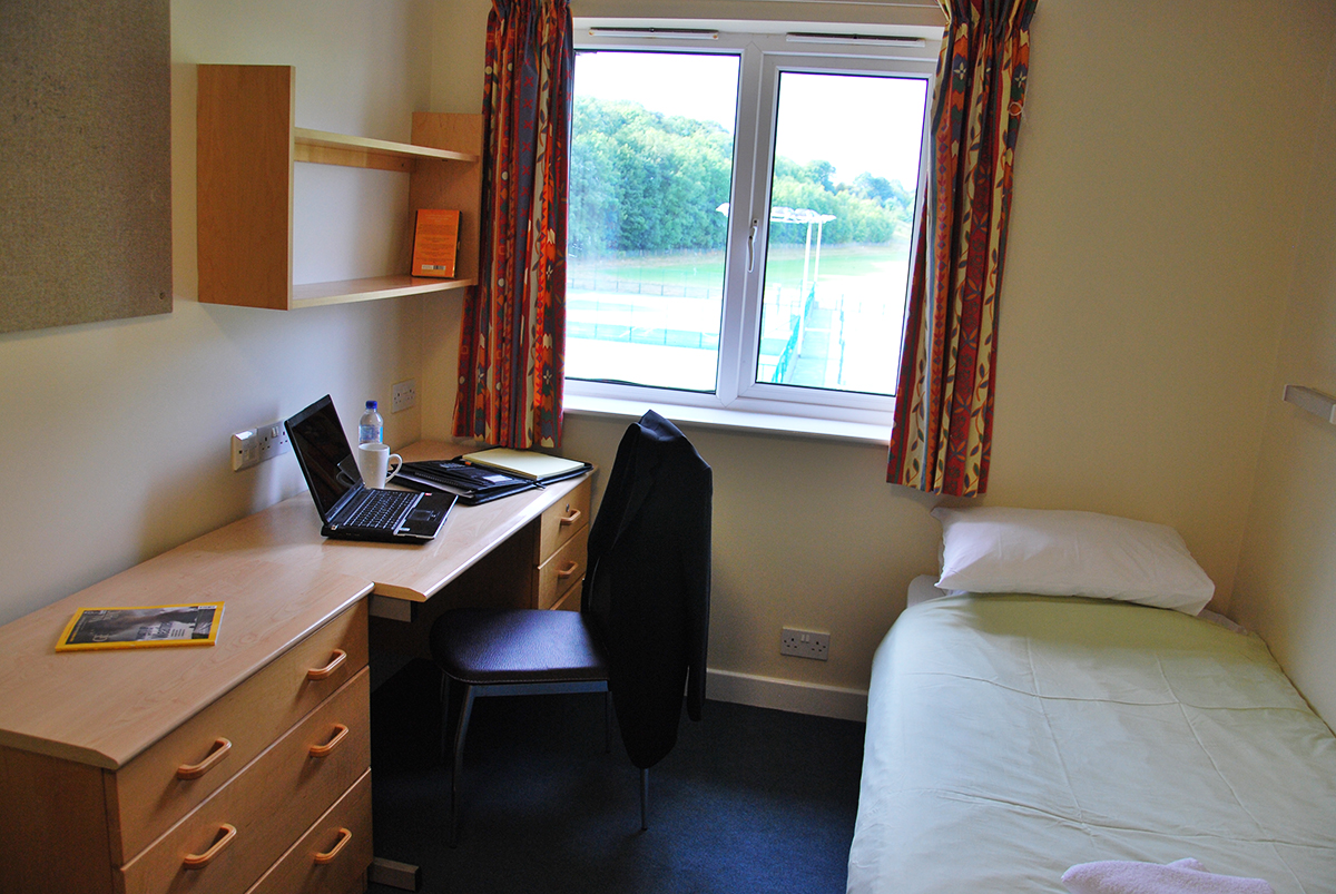 University of Brighton - single room with work station and TV
