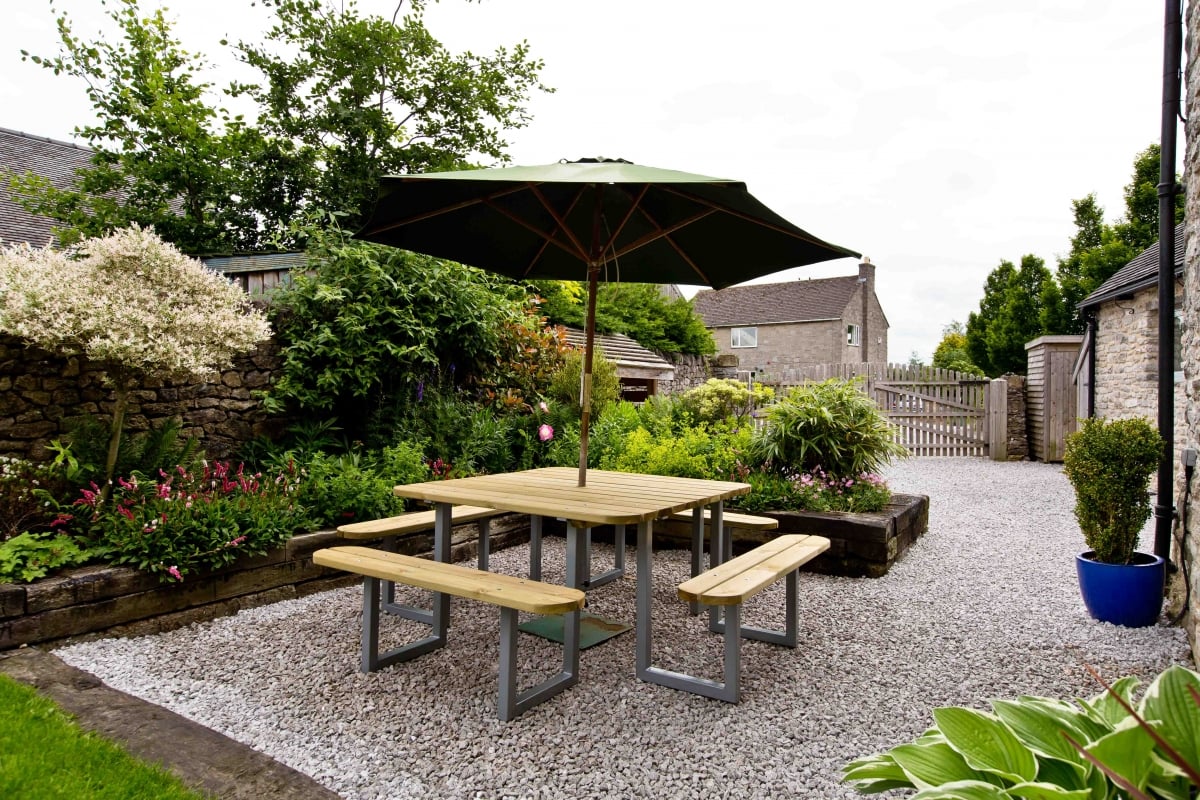 12 seater outdoor table ... ideal for pre-dinner drinks or a BBQ on summer evenings